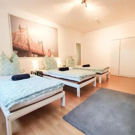 アパート Homes Of Ruhr - Monteurwohnung Hafenkiez ドゥイスブルグ